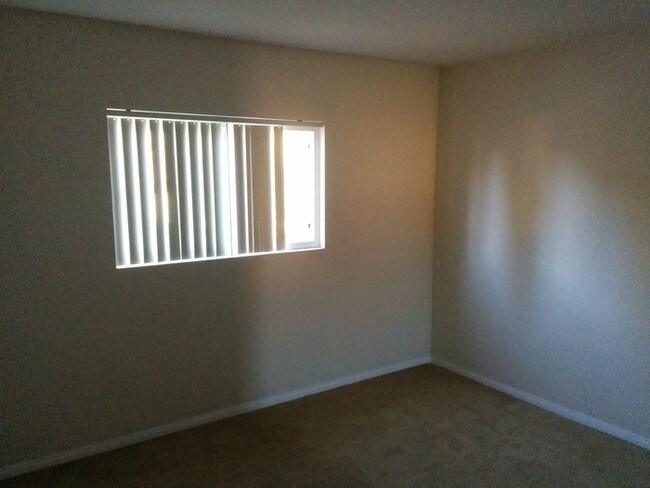Building Photo - 506 Calle Montecito