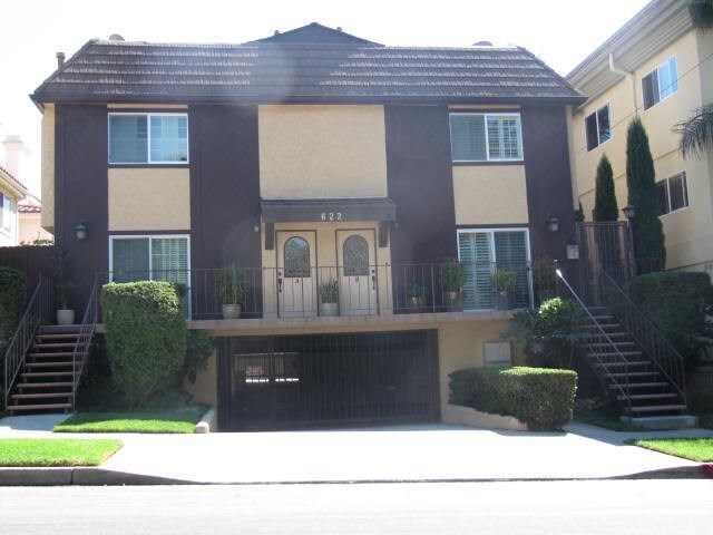 Primary Photo - 622 E Palm Ave