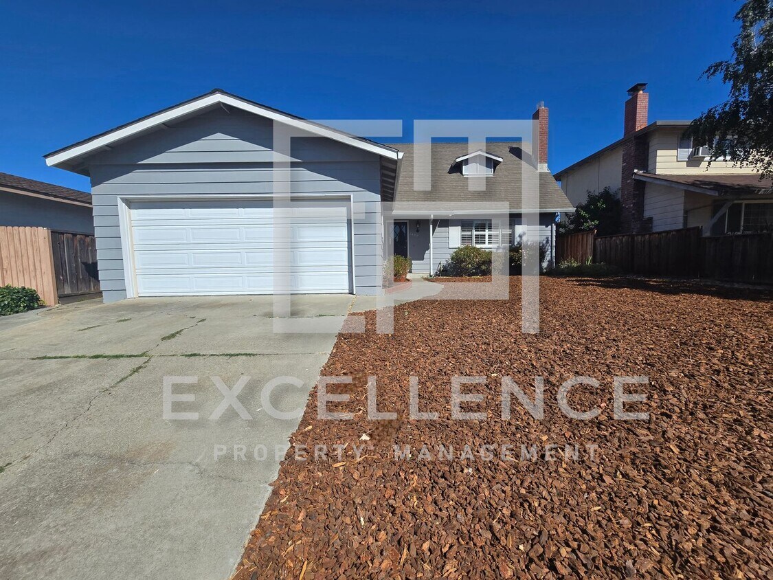 Primary Photo - 2 Story 5/2 (One bedroom is office), Hwf, ...