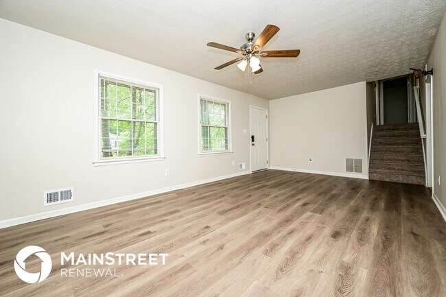 Foto del edificio - 5762 Northspring Dr