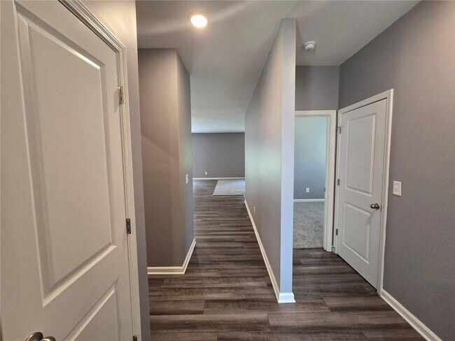 Foto del edificio - 104 Mccall Wy