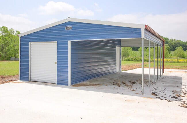 Foto del edificio - 5821 Highland Lick Rd