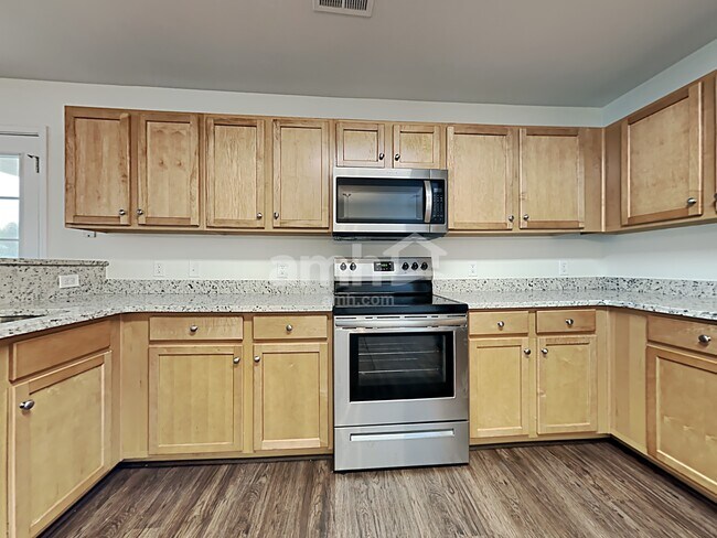 Building Photo - 3007 Crusades St