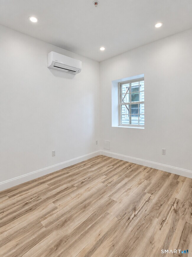 Foto del edificio - 170 Pearl St