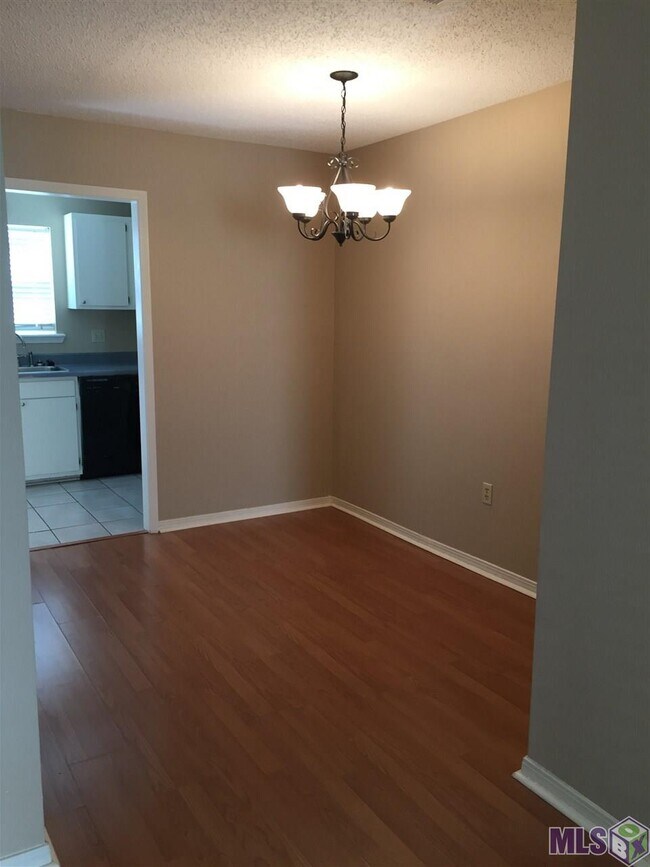 Zona de desayuno - 1718 Brightside Dr