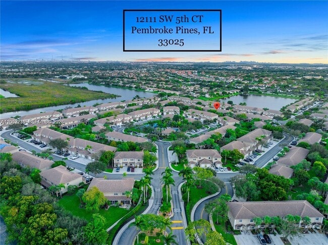 Foto del edificio - 12111 SW 5th Ct