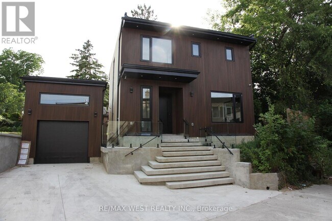 Building Photo - 81 Freemont Ave
