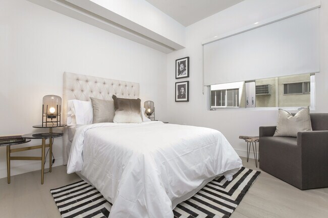 Foto del edificio - 1125 N Kings Rd