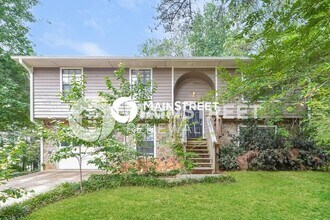 Building Photo - 3668 Riverchase Terrace