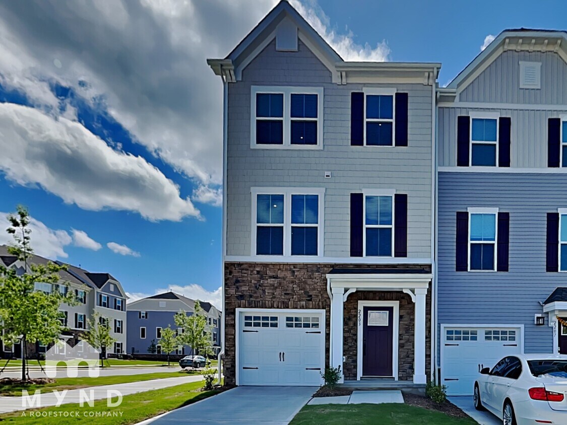 Foto principal - 2203 Doby Creek Ln