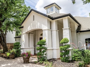 Building Photo - The Calvin