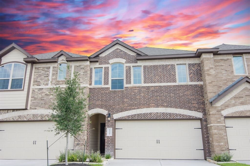 Foto principal - 1221 Citruswood Trail Ln