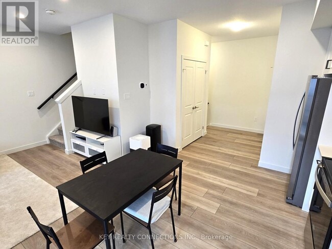 Building Photo - 405 Myers Rd