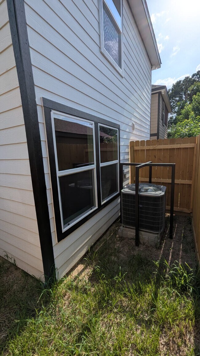 Foto del edificio - 2310 Wavell St