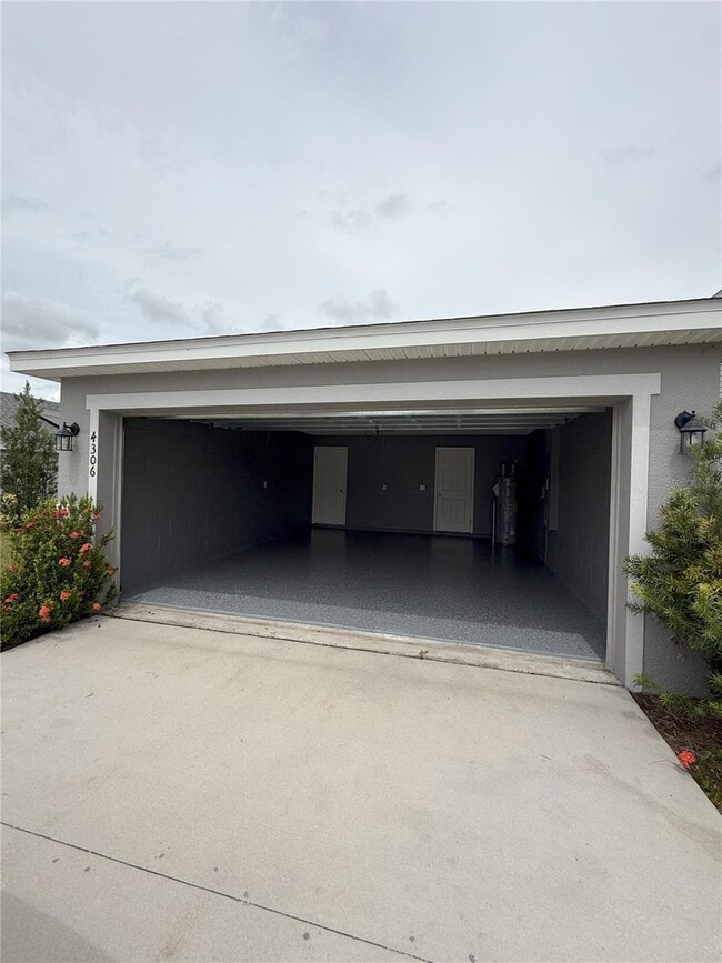 Building Photo - 4306 Swan St