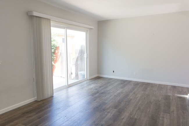 Foto del edificio - 1637 E Palm Ave