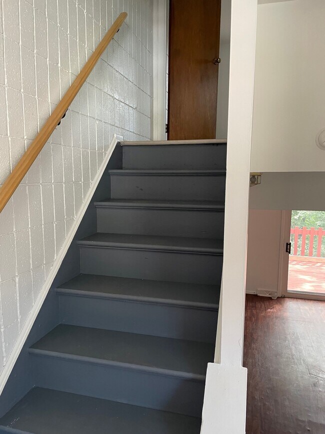 Foto del edificio - 813 Lindenwood Dr
