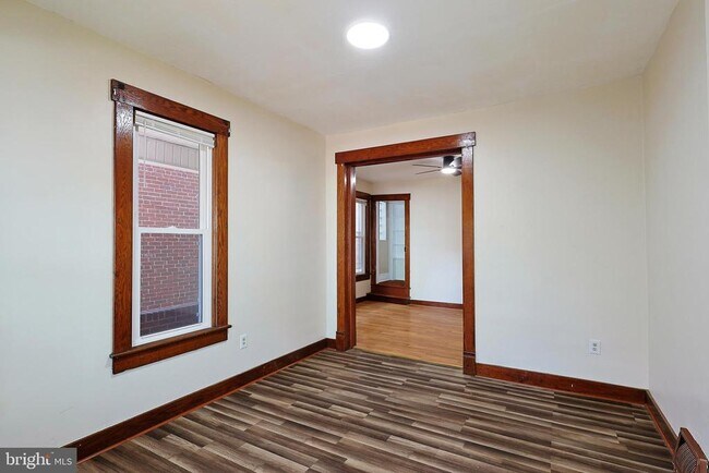 Foto del edificio - 113 Grand Ave