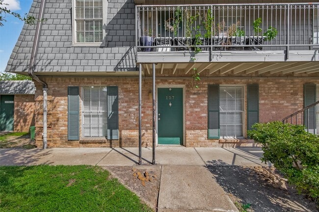 Building Photo - 8931 Gaylord Dr