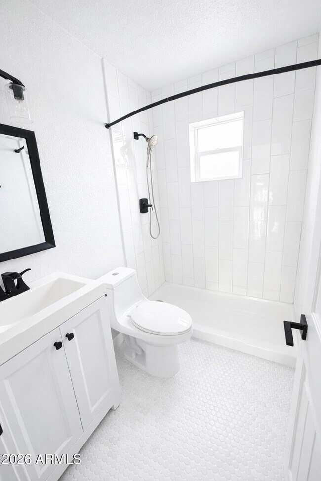 Foto del edificio - 4613 N 74th St