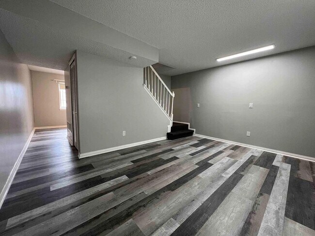 Foto del edificio - 2927 Bridgewalk St
