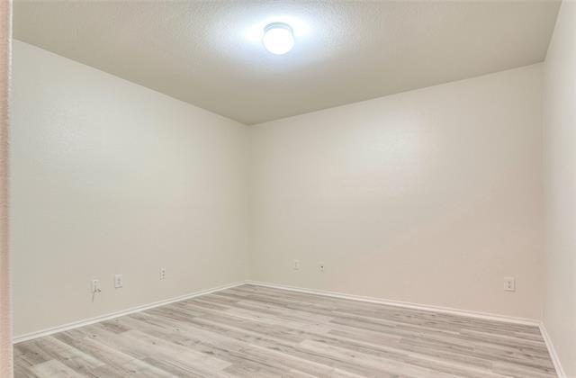 Foto del edificio - 9948 Fleetwood Dr