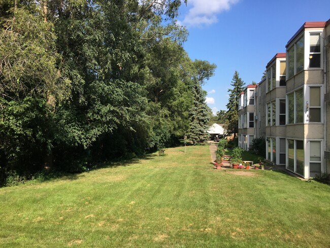 Foto del edificio - 405 10th Ave N