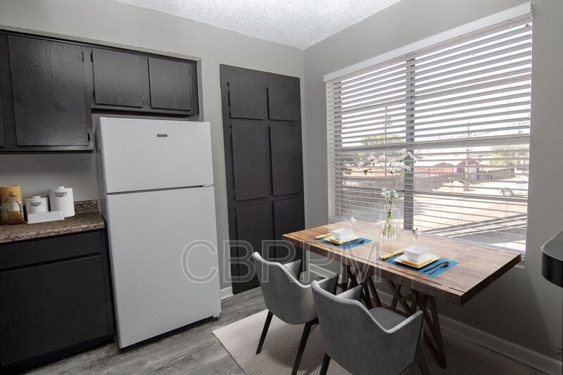 Foto del edificio - 605 NW 15th St