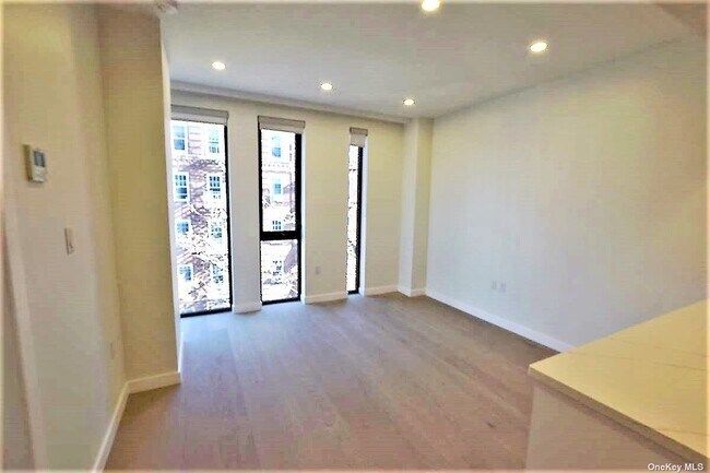 Foto del edificio - 41-26 44th St