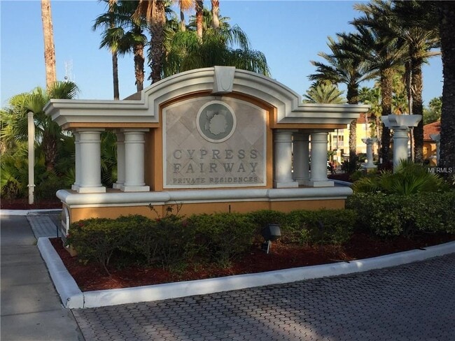 2 Bdrm Condo blocks from Universal Studios - 2 Bdrm Condo blocks from Universal Studios