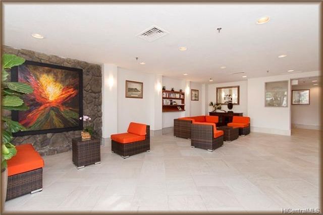 Lobby - 1925 Kalakaua Ave