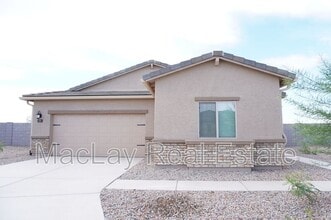 Building Photo - 680 N Crowned Dove Trail
