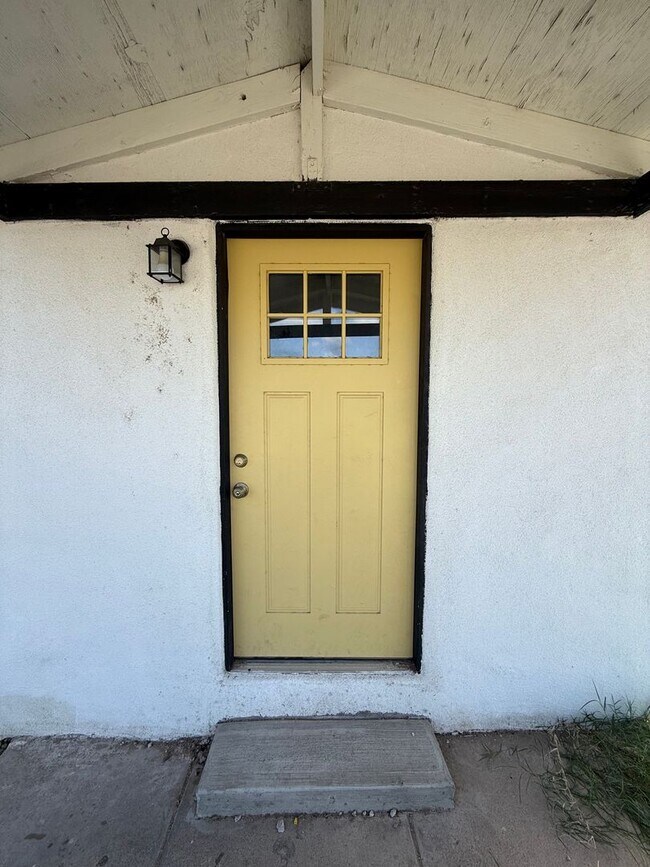 Foto del edificio - Remodeled 2 Bedroom w/ Utilities Included!