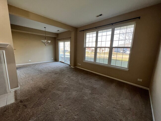 Building Photo - 2324 Georgetown Ct