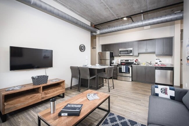 Building Photo - Regent Student Living