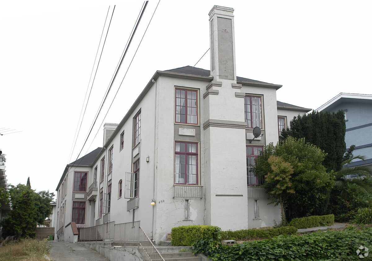 Foto principal - 494 Cheney Ave