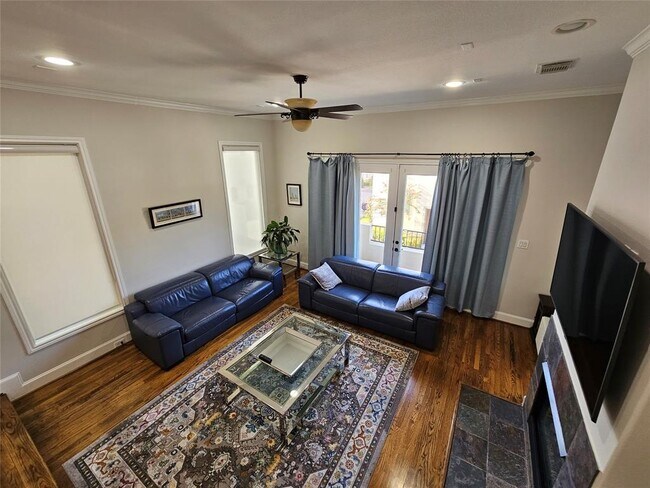 Foto del edificio - 939 Queen Annes Rd