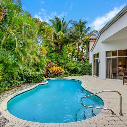 Foto del edificio - 6564 Somerset Cir