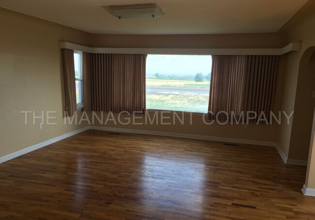 Foto del edificio - 2327 E 3700 N