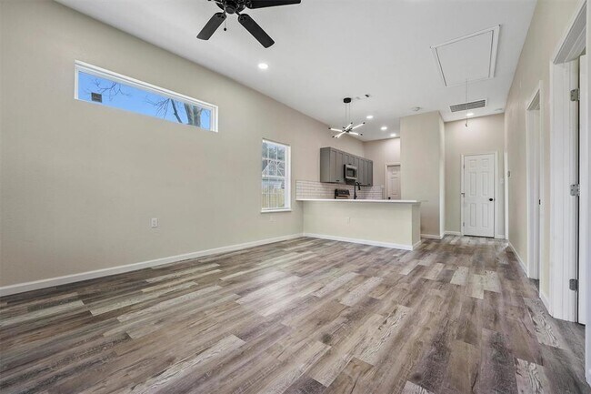 Foto del edificio - 2810 Newhoff St