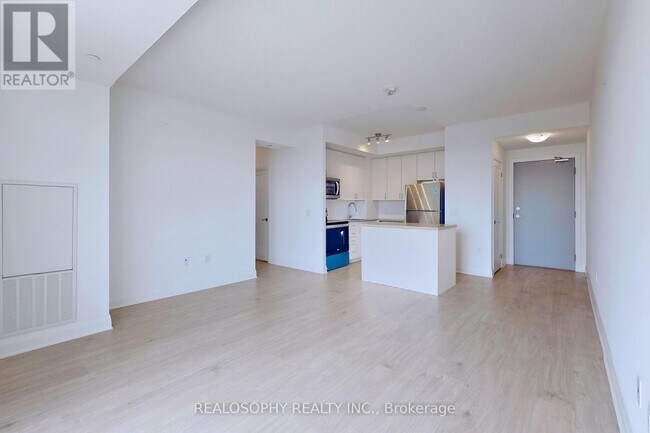 Building Photo - 3220 Sheppard Ave E