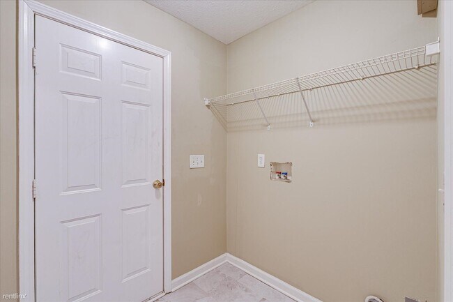 Foto del edificio - 3 br, 2 bath House - 1124 Phelissa Drive