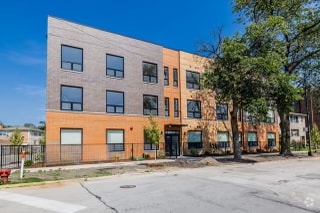 Building Photo - 5071 N Northwest Hwy
