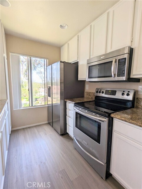 Building Photo - 663 Diamond Way