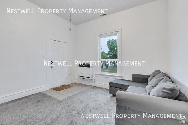 Building Photo - 610 W 100 S