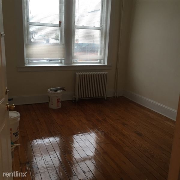 Building Photo - 436 E Jersey St