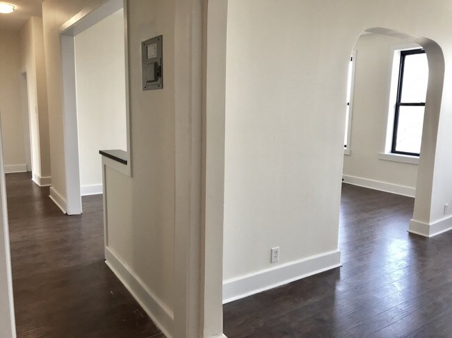 Building Photo - 555 Ocean Ave