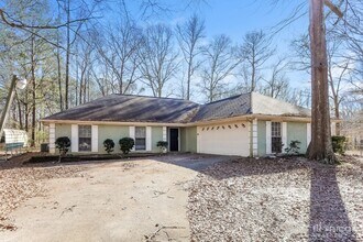 Building Photo - 120 Morning Creek Ct