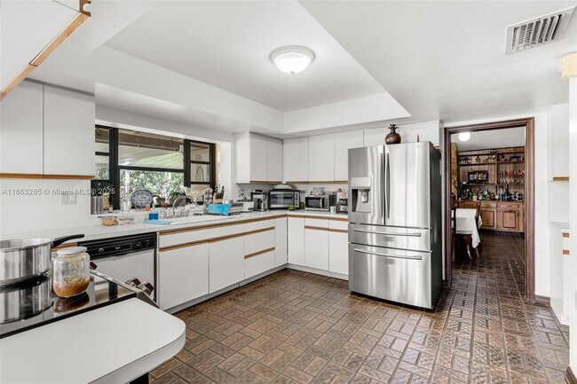 Foto del edificio - 22100 SW 194th Ave