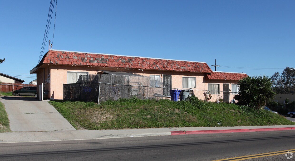 Building Photo - 1611-1613 Palm Ave